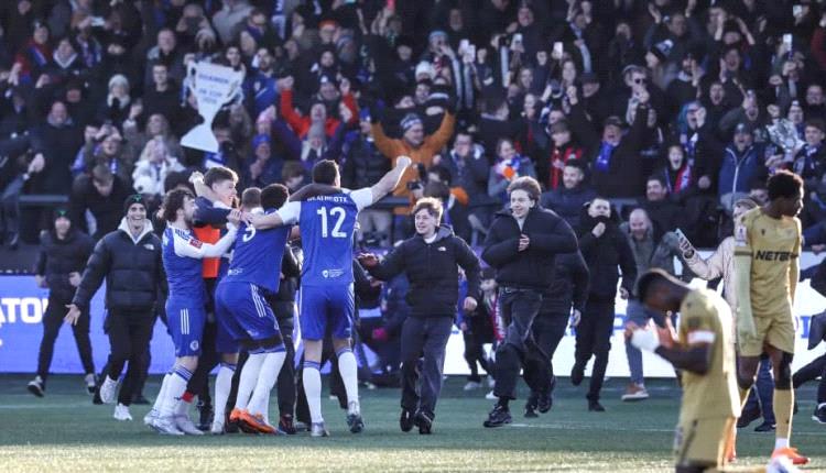 مفاجأة مدوية في كأس الاتحاد الإنجليزي: كريستال بالاس يودع البطولة