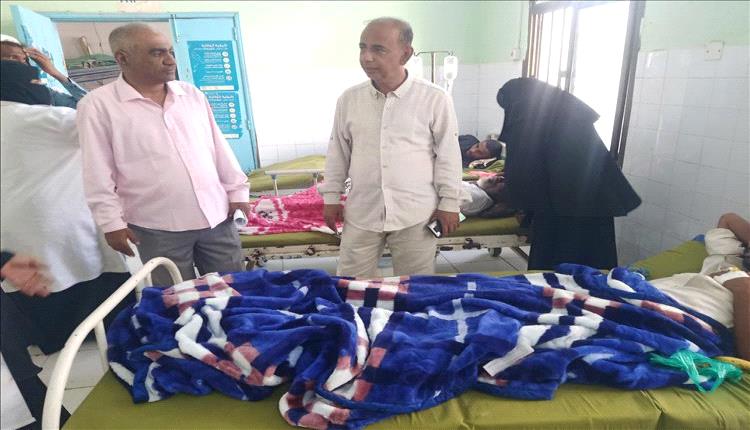 مدير زنجبار يتفقد مستشفى المدينة ومركز العزل الصحي ويثمن جهود الطواقم الطبية