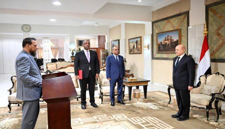 توتر سياسي في عدن.. أنباء عن توقيف نائب محافظ عدن ودعوات للتجمهر أمام معاشيق