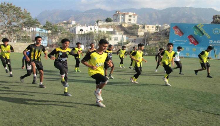 عودة الصقور الصغيرة.. فئات نادي الصقر تستأنف التدريبات بعد التوقف الدراسي