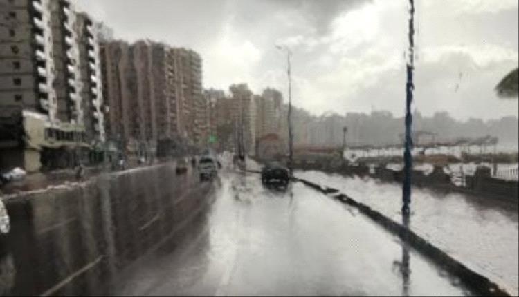 نوة الفيضة الكبرى تضرب الإسكندرية: أمواج عالية ورياح 70 كم/س