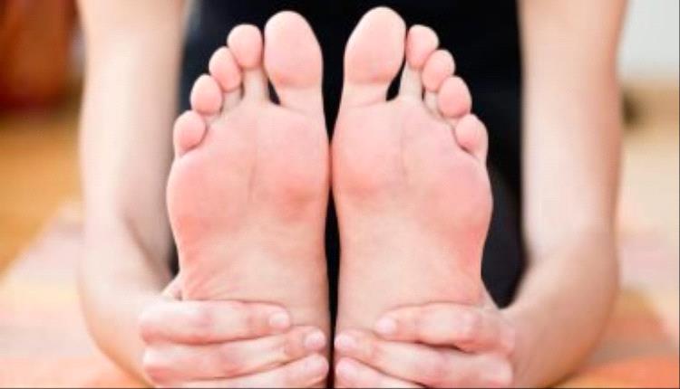 وخز الساقين ليس بردًا دائمًا حين تتكلم الأعصاب بصمت