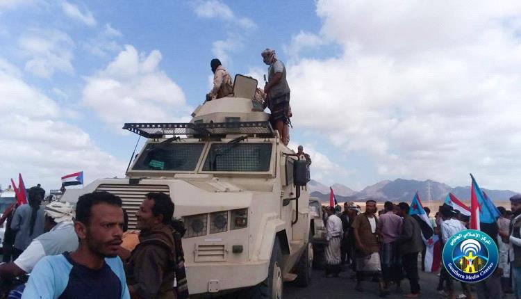 اليافعي: التظاهر حق شعبي.. والساحات أفضل من الانكسار المكبوت