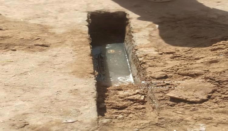 تسرّب مياه يكشف خللًا خطيرًا وراء انهيار منزل في شبام