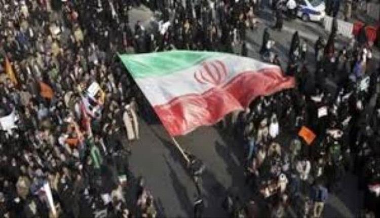 إنترنت مُقنَّن بعد العاصفة.. إيران تعيد بعض الخدمات الرقمية
