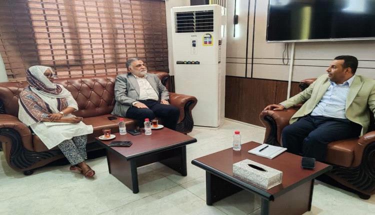 تعزيز الشراكة الصحية في عدن: وكيل الصحة ومنظمة الصحة العالمية يبحثان دعم الرعاية الأولية