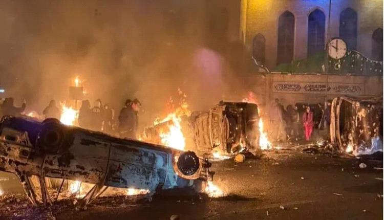 طهران تحت القبضة الأمنية: مئات المعتقلين بعد احتجاجات دامية