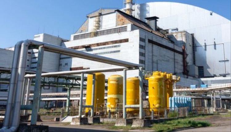 إعادة ربط محطة تشرنوبيل بشبكة الكهرباء الأوكرانية بعد انقطاع إمدادات الطاقة