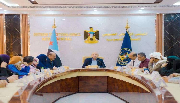 الجمعية الوطنية تدعو لمليونية الثبات وتدين استهداف الرئيس الزُبيدي وانتهاكات حضرموت