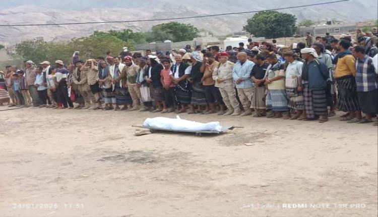 تشييع مهيب للشهيد محمد شايف إلى مسقط رأسه في الملاح بلحج