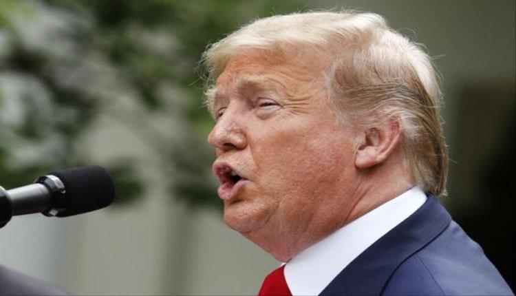 ترامب يشيد بإعادة جثة الرهينة ويضع نزع سلاح حماس على الطاولة
