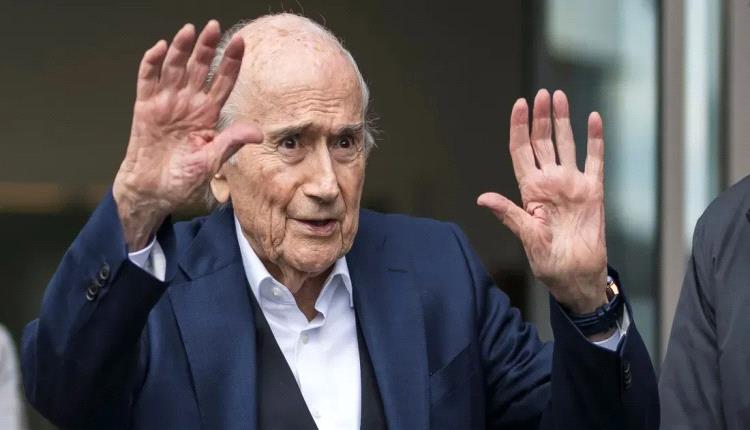 بلاتر يحث الجماهير على مقاطعة مونديال 2026