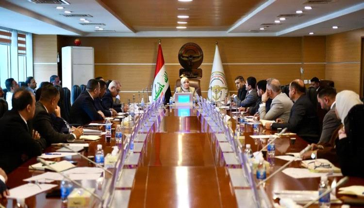 قبضة مالية في النقل: طيف سامي تضغط النفقات وتشدّ الدوام