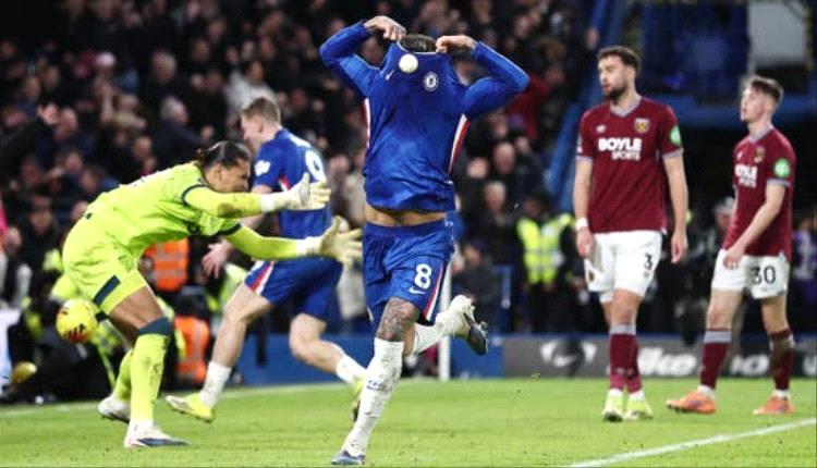 تشيلسي يقلب الطاولة على وست هام ويحقق فوزاً مثيراً 3-2 في ديربي لندن