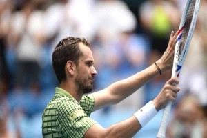 ميدفيديف ينطلق بقوة في أستراليا المفتوحة ويبلغ الدور الثاني