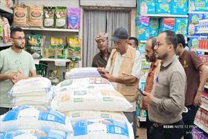 الشيخ عثمان تشدد الرقابة وتلزم الأسواق بالتسعيرة الرسمية