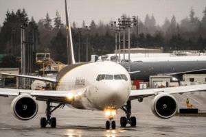 شركات طيران أمريكية تلغي مئات الرحلات بعد اعتقال مادورو
