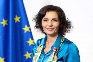 الاتحاد الأوروبي ويونسكو يطلقان مشروعًا لمكافحة العنصرية عبر الإعلام