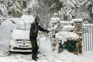 شتاء أوروبا القاتل: ثلوج قياسية تشلّ الحياة وتحصد الأرواح