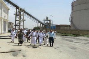 الحوثيون يرفعون رسوم الإسمنت 50% والقطاع التجاري يضرب احتجاجًا