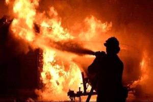 حريق في مصنع بوسط اليونان يخلف 5 مفقودين