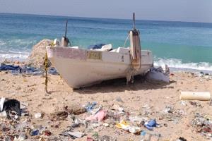 بحر غزة.. رزق بالموت