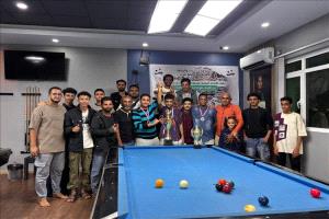 عدن تتوّج يوسف العقربي بطلاً لبطولة 9 كرات للبلياردو رغم الظروف الصعبة