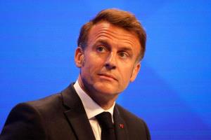 ماكرون يعلن التحضير لمؤتمر دولي لدعم الجيش اللبناني وتعزيز قدراته
