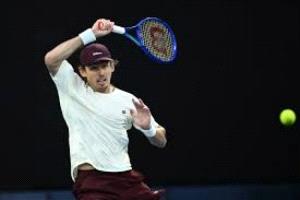 ألكاراز يقتحم تاريخ أستراليا المفتوحة بتأهله الأول قبل النهائي