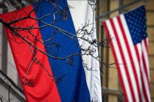 موسكو تطالب واشنطن بإعادة طاقم الناقلة الروسية المحتجزة