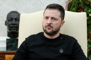 زيلينسكي يتمسّك بدونباس ويرفض الانسحاب رغم الضغوط