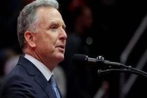 أبوظبي تُعيد فتح نافذة الحوار… إشادة أمريكية بمحادثات موسكو وكييف
