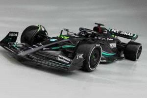 مرسيدس تستعيد العرش: السيارة الحمراء للأمان في موسم 2026 لفورمولا 1