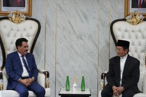اليمن وإندونيسيا تبحثان تعزيز العلاقات الثنائية وتفعيل اللجان المشتركة