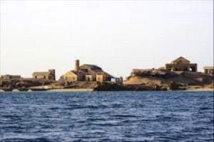 كمران تحت قبضة الحوثي: سلاح يُهرَّب وصيادون يُحاصرون