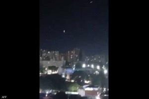 تحركات مريبة وإطلاق نار كثيف في العاصمة الفنزويلية