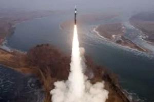 كوريا الشمالية تختبر صواريخ فرط صوتية
