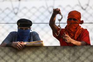 تمرد خلف القضبان: رهائن في سجون غواتيمالا بلا دماء