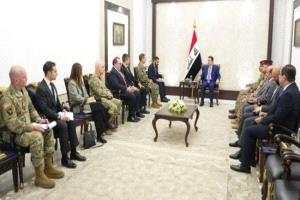 السوداني وقائد «سنتكوم» يناقشان الوضع الأمني في سوريا ومخاطر سجون داعش