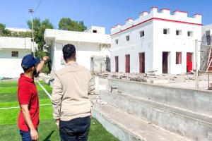 مدير صيرة يتفقد مشاريع تطوير نادي التلال ويؤكد على استدامتها
