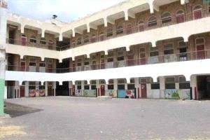 حوثي يغيّر أسماء 25 مدرسة في حجة لمحو الرموز الوطني