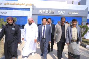 مطار الغيضة يعود للحياة: أول رحلة تؤكد استقرار المهرة وانفتاحها الجوي