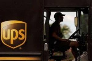 يو بي إس تُعيد هيكلة موظفيها: 30 ألف وظيفة مهددة