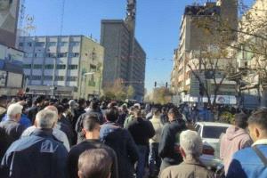 ضابط إيراني يُقتل خلال الاحتجاجات في ملارد بطهران