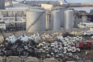 قصف المكلا تحت المجهر: مسهور يتهم التحالف بانتهاك القانون الدولي وفتح ثغرة للإرهاب