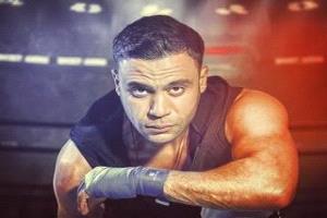 محمد إمام يوجّه رسالة ساخرة الى منافسيه