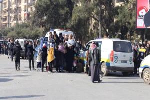 ممرات تحت النار: حلب تُخلي المدنيين والجيش يحذّر من استهدافهم