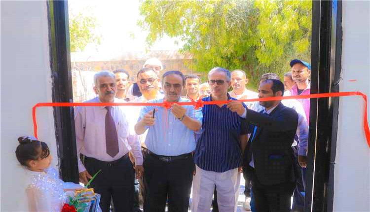 تدشين أول محطة لتحلية المياه في مستشفى الأمومة والطفولة بشبوة بدعم دولي