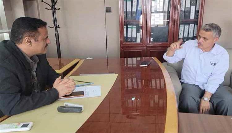 الداؤودي يبحث مع الأشغال العامة في عدن مشروع إعادة تأهيل كورنيش كود النمر بالبريقة