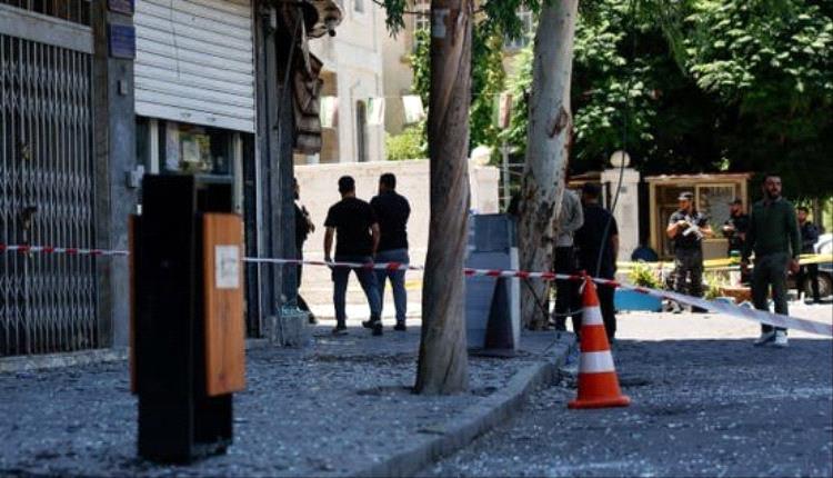 انفجارات دمشق لم تفاجئ الأجهزة الأمنية.. وتأكيدات بعدم استهداف موكب ماكرون